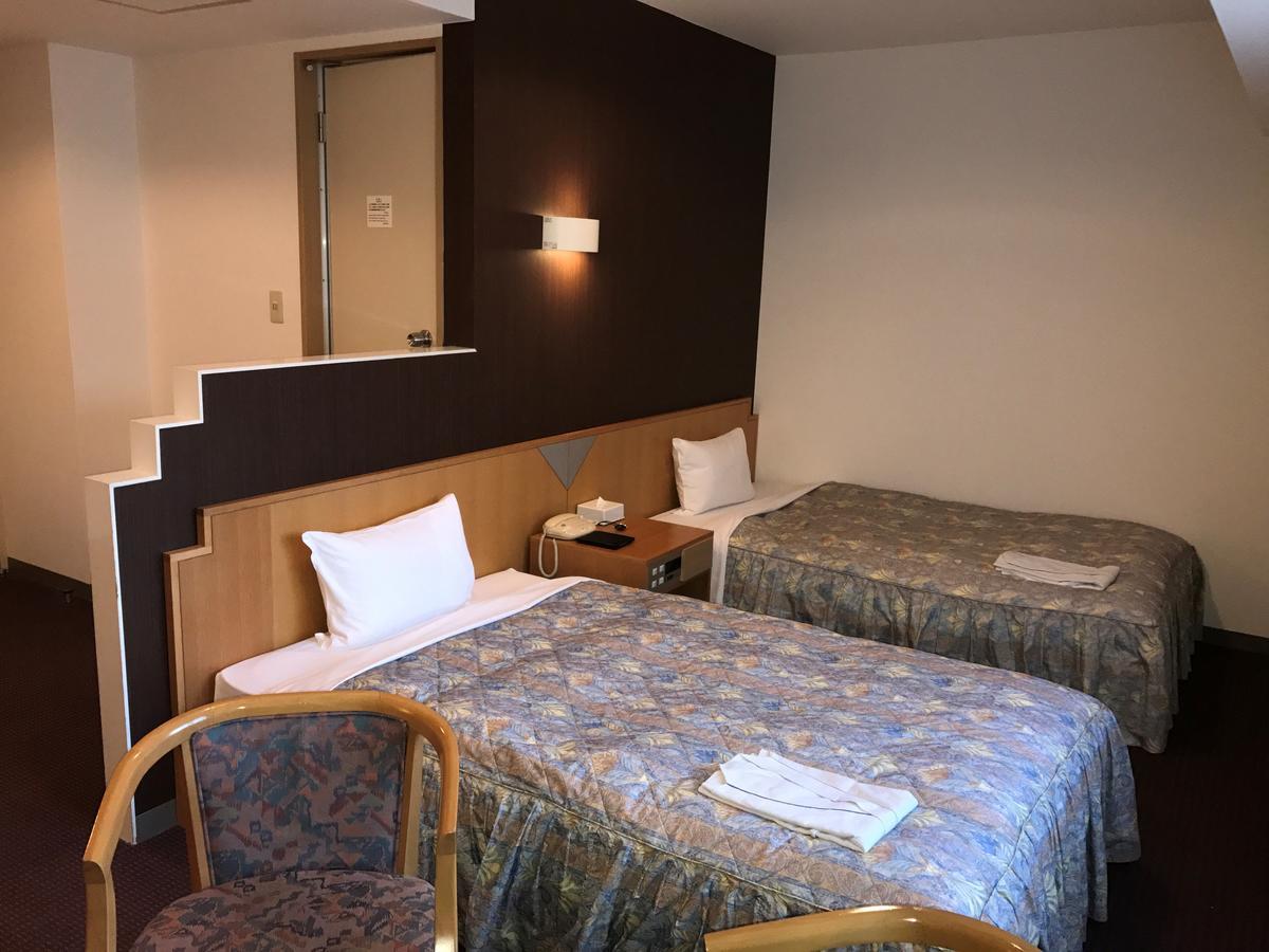 Shin Sayama Hotel エクステリア 写真