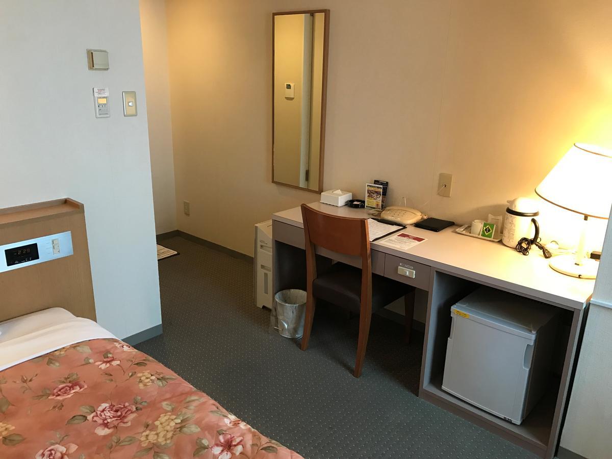 Shin Sayama Hotel エクステリア 写真